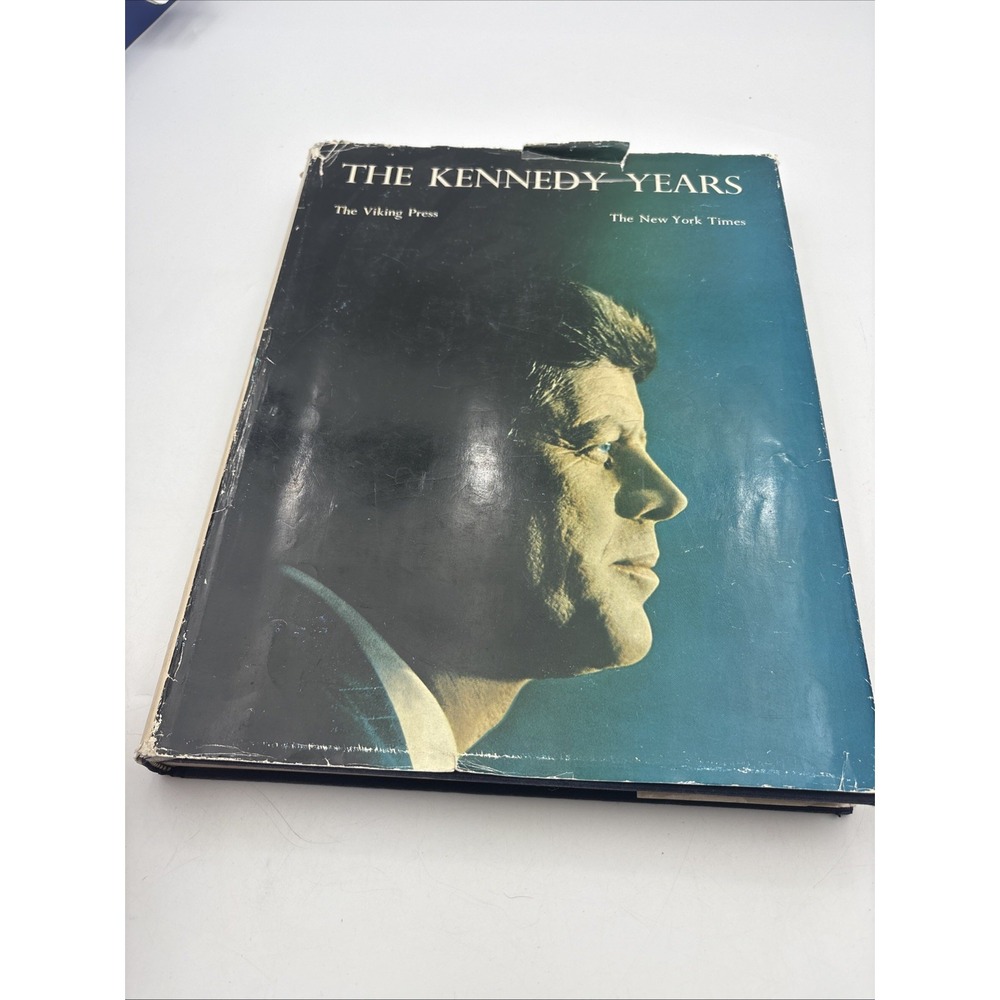 THE KENNEDY YEARS VINTAGE HARDCOVER COFFEE TABLE BOOK (The New York Times) 1964